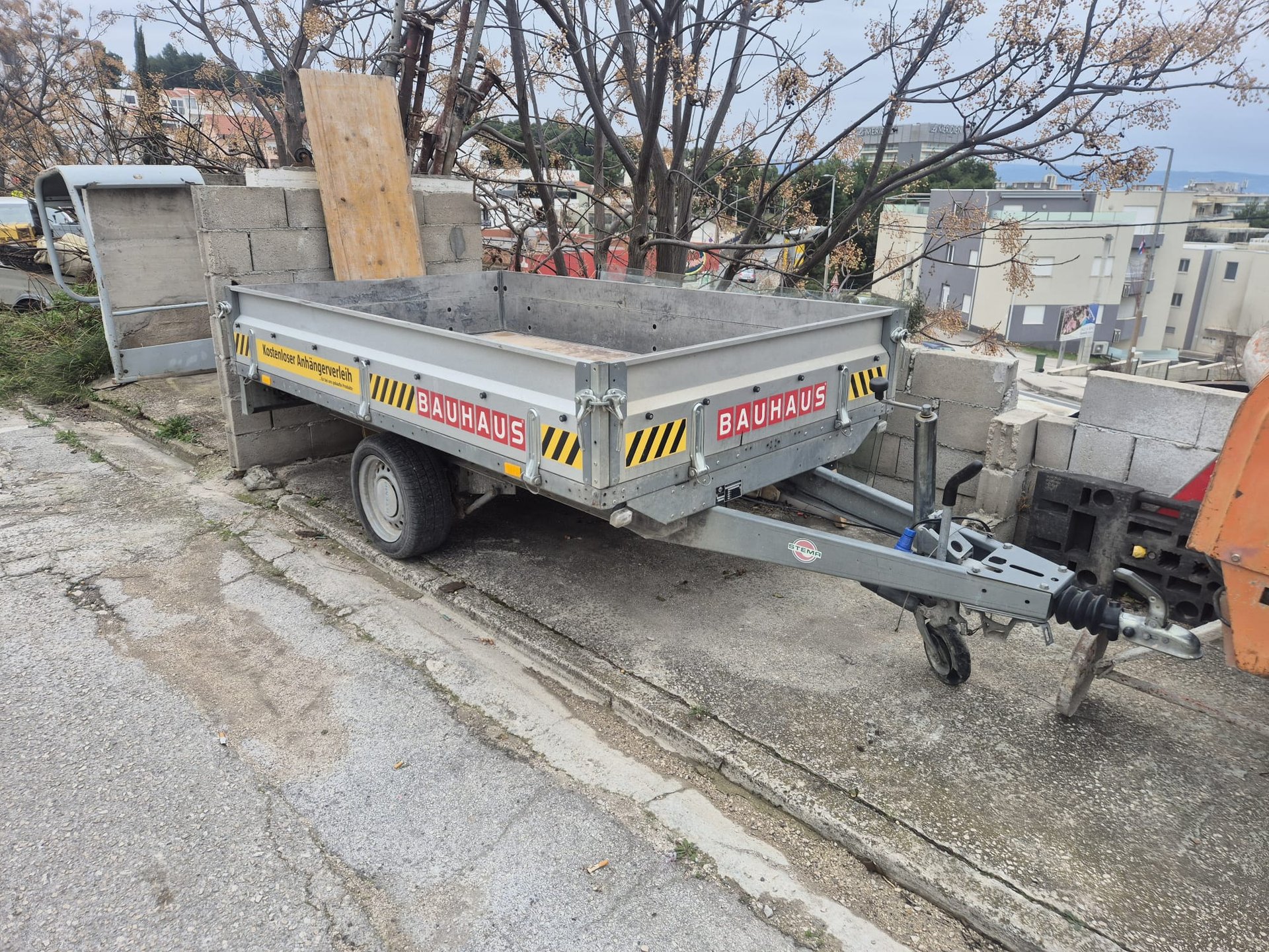 Prikolica - alat za najam u Splitu